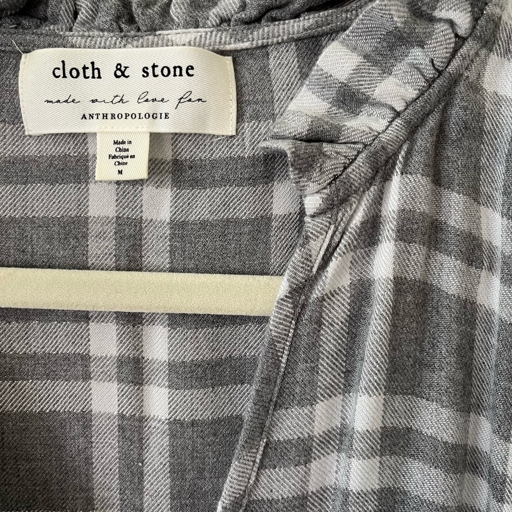 Anthropologie Cloth & Stone Henley Shirt, Size M, Light Gray